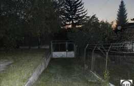 Casa de vanzare, 65 mp utili, teren 640 mp, front 18 ml, zona linistita!