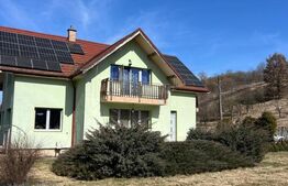 Vilă D+P+M cu teren generos de 1000mp și vedere panoramică !