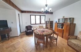 Vilă cu priveliște spre Tâmpa, în zonă liniștită din Brașov