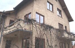 Vilă cu priveliște spre Tâmpa, în zonă liniștită din Brașov
