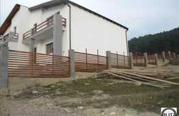 De vanzare duplex semifinisat in zona cu verdeata, 150 mp utili, 350 mp teren!