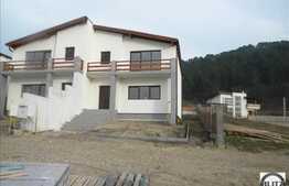 De vanzare duplex semifinisat in zona cu verdeata, 150 mp utili, 350 mp teren!