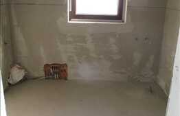 Casa semifinisata de vanzare, 135,50 mp, teren 240 mp, zona linistita!