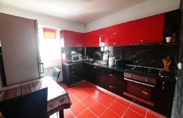 Apartament la casa, 3 camere, 96 mp utili + curte, Brasov