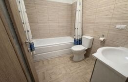 Apartament 3 camere, 66 mp, balcon, parcare, zona Terra