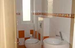 Casa individuala, 8 camere, 300 mp utili, teren 600 mp, zona linistita de case