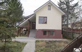 2 case in aceeasi curte! Suprafata utila cumulata de 162,70 mp si teren 550 mp!