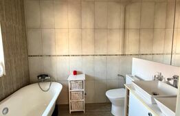 Casa spatioasa cu 5 camere, 3 bai si ciubar zona Florilor