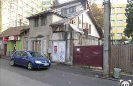 Casa renovabila de vanzare, 220 mp, teren de 300 mp, front 18 ml, zona de top!