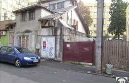 Casa renovabila de vanzare, 220 mp, teren de 300 mp, front 18 ml, zona de top!