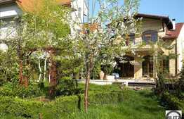 Liniste si relaxare la 5 minute de centrul orasului! Doua case la pret de una!