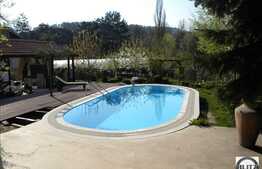 Liniste si relaxare la 5 minute de centrul orasului! Doua case la pret de una!