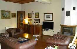 Liniste si relaxare la 5 minute de centrul orasului! Doua case la pret de una!