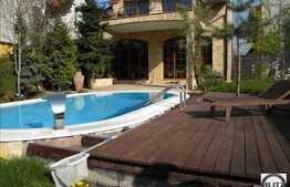 Liniste si relaxare la 5 minute de centrul orasului! Doua case la pret de una!