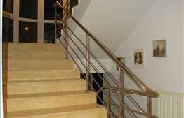 Vanzare casa 6 camere, 360 mp utili, teren 250 mp, garaj dublu, zona linistita!