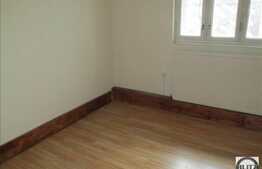 2 case de vanzare, in acceasi curte, 256 mp, teren de 659 mp, zona centrala!