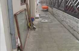 2 case de vanzare, in acceasi curte, 256 mp, teren de 659 mp, zona centrala!