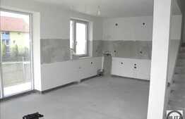 Casa semifinisata 120 mp utili, teren 250 mp, front 11 ml, imobil nou, terasa