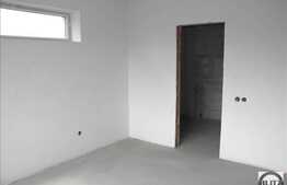 Casa semifinisata 120 mp utili, teren 250 mp, front 11 ml, imobil nou, terasa