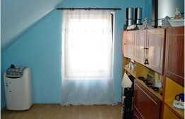 Casa de vanzare 200 mp utili cu teren 500 mp!