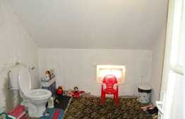 Casa de vanzare 200 mp utili cu teren 500 mp!