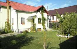 Casa de vanzare 200 mp utili cu teren 500 mp!