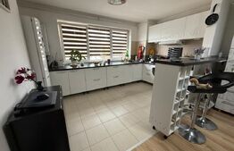 Apartament modern 2 camere, etaj intermediar, lift, parcare si boxa