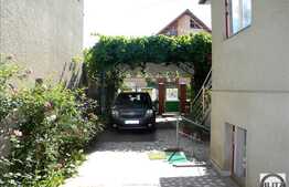 Casa individuala de vanzare, 200 mp utili cu 1200 mp teren