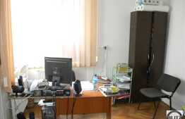 Casa individuala de vanzare, 200 mp utili cu 1200 mp teren