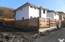 Casa de vanzare, zona Campului, 138 mp, plus 500 mp gradina. Semifinisat!