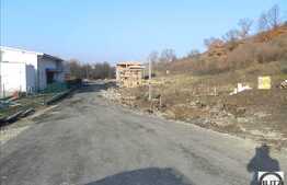 Casa de vanzare, zona Campului, 138 mp, plus 500 mp gradina. Semifinisat!