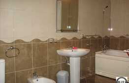 Casa de vanzare, 164 mp, cu teren de 410 mp si front de 15ml, zona strazii Becas