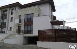 Duplex vanzare, 240 mp, teren 300 mp, front la 2 strazi 30 ml, zona Buna Ziua!