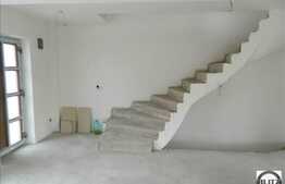 Duplex vanzare, 240 mp, teren 300 mp, front la 2 strazi 30 ml, zona Buna Ziua!