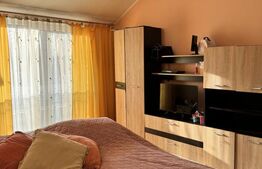 Apartament 2 camere, decomandat, parcare, zona Porii 