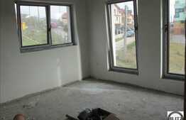 Casa de vanzare, 130 mp, teren de 300 mp si front de 12 ml, zona Dambul Rotund!