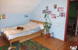 Casa de vanzare, 117 mp, cu teren de 350 mp si front de 34 ml, zona Iris!