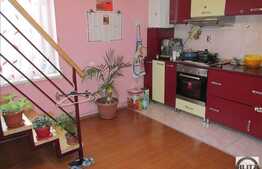 Casa de vanzare, 117 mp, cu teren de 350 mp si front de 34 ml, zona Iris!