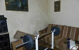 Casa de vanzare, 90 mp, cu teren de 540 mp si front de 19 ml, zona Intre Lacuri!