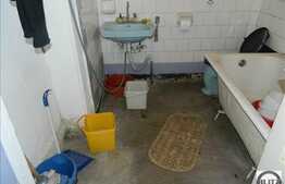 Casa de vanzare, 90 mp, cu teren de 540 mp si front de 19 ml, zona Intre Lacuri!