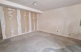 Apartament 3 camere, 64mp, balcon, parcare, zona Teilor