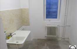 Apartament pentru investitie! 2 camere 46 mp utili plus balcon zona Mercur