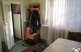 Casa de vanzare, 70 mp, 1290 mp de teren, zona Viile Nadasel!