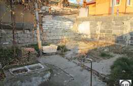 Casa de vanzare, 55 mp, teren 110 mp, front la 2 strazi 22 ml inDambul Rotund!