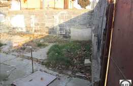 Casa de vanzare, 55 mp, teren 110 mp, front la 2 strazi 22 ml inDambul Rotund!