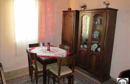 Casa de vanzare, 55 mp, teren 110 mp, front la 2 strazi 22 ml inDambul Rotund!