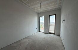 Apartament cu 3 camere, 2 bai, 88 mp, terasa 30 mp, Parcul Central