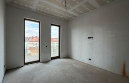 Apartament cu 3 camere, 2 bai, 88 mp, terasa 30 mp, Parcul Central