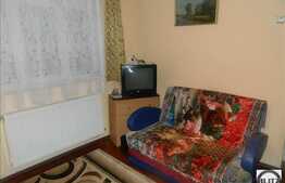 Casa de vanzare, 46 mp, cu teren de 140 mp, zona strazii Fabricii!