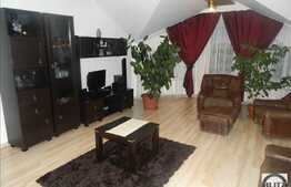 Vanzare casa 12 camere, 300 mp, teren 600 mp, gradina amenajata, zona Baumax!